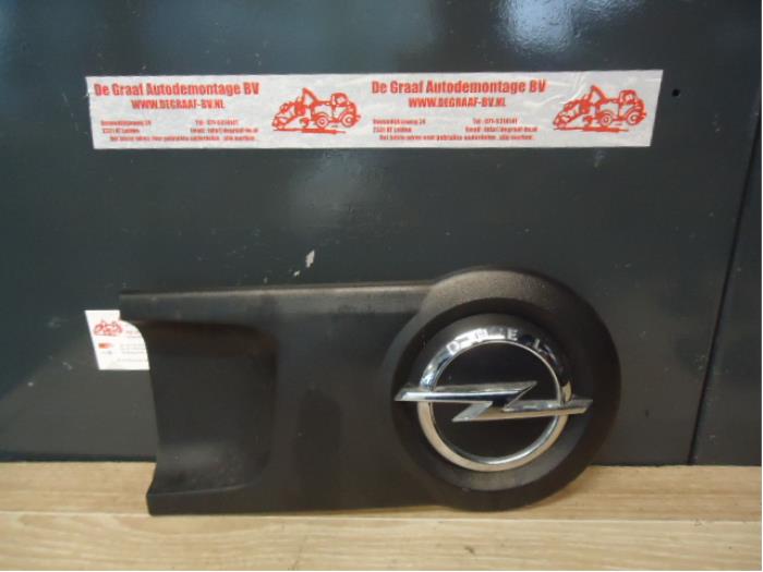 Używane Emblemat Opel Combo 1.3 CDTI 16V ecoFlex Cena na żądanie oferowane przez de Graaf autodemontage B.V.
