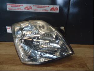 Used Headlight, right Kia Picanto Price on request offered by de Graaf autodemontage B.V.