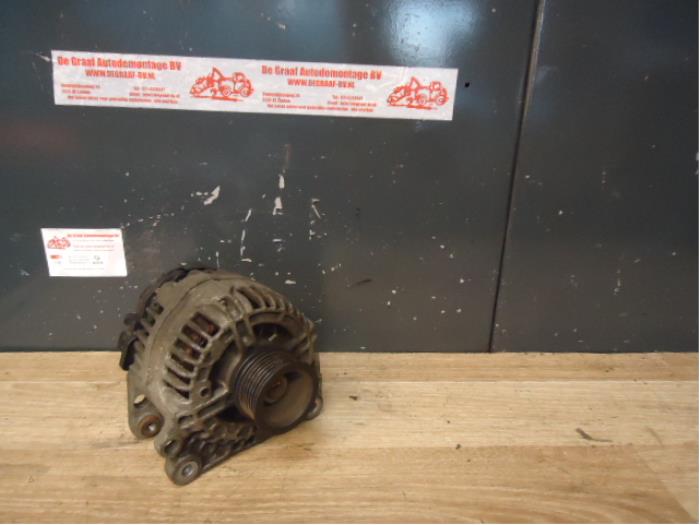 Used Dynamo Seat Leon (1M1) 1.8 20V Price on request offered by de Graaf autodemontage B.V.
