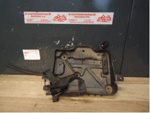 Used Battery box Fiat Fiorino (225) 1.3 JTD 16V Multijet Price on request offered by de Graaf autodemontage B.V.
