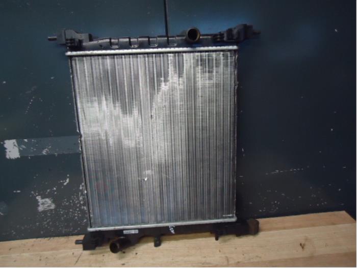 Used Radiator Chevrolet Spark 1.0 16V Bifuel Price € 35,00 Margin scheme offered by de Graaf autodemontage B.V.