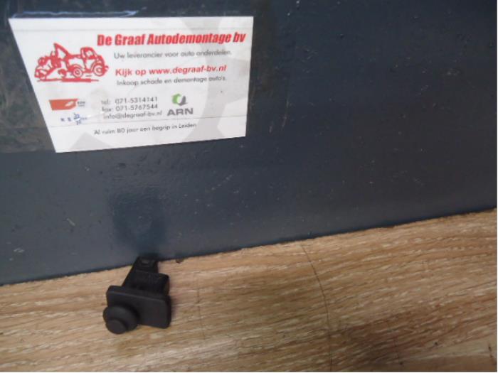 Begagnade Larmsensor Chevrolet Spark 1.0 16V Bifuel Pris € 10,00 Marginaltabell erbjuds av de Graaf autodemontage B.V.