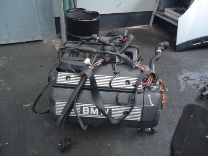 Używane Silnik BMW 3 serie (E46/2) 320 Ci 24V Cena € 750,00 Procedura marży oferowane przez de Graaf autodemontage B.V.