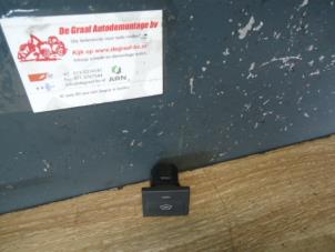 Used Frontscreen heating switch Ford Transit Price € 10,00 Margin scheme offered by de Graaf autodemontage B.V.