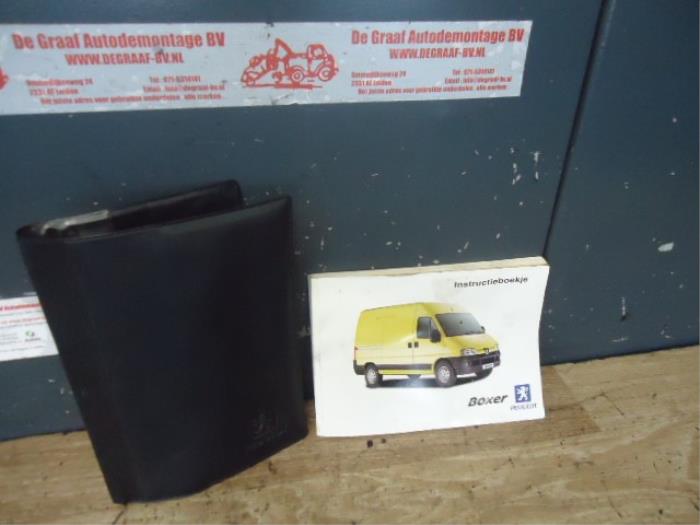 Instruction Booklet from a Peugeot Boxer 2002