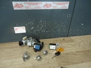 Used Set of locks Suzuki Alto (GF) 1.0 12V Price € 75,00 Margin scheme offered by de Graaf autodemontage B.V.
