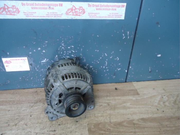 Begagnade Dynamo Audi A3 (8L1) 1.8 20V Pris € 40,00 Marginaltabell erbjuds av de Graaf autodemontage B.V.