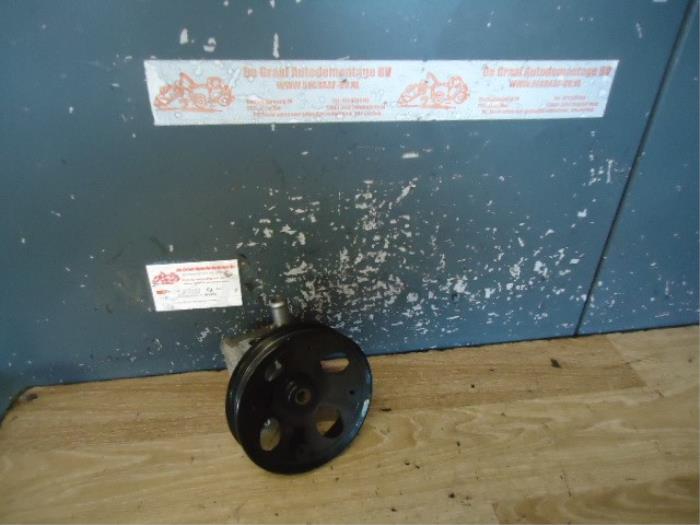 Usagé Pompe de direction Volvo S80 (TR/TS) 2.9 SE 24V Prix € 70,00 Règlement à la marge proposé par de Graaf autodemontage B.V.