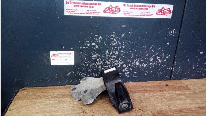 Used Engine mount Renault Zoé (AG) 46kW Price € 65,00 Margin scheme offered by de Graaf autodemontage B.V.