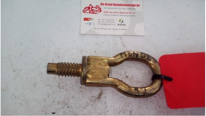 Crochet De Remorquage (oeillet) Compatible Ford Fiesta, Focus, Mondeo, Cougar, Transit Connect - Remplace 5132255 - 6