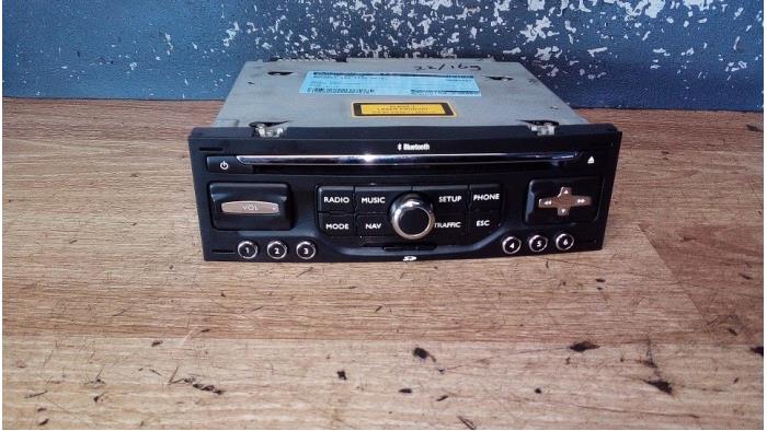 Radioodtwarzacz CD z Peugeot 207/207+ (WA/WC/WM) 1.6 16V VTRi 2010