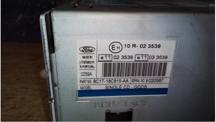 Radio CD player from a Ford Focus 2 2.0 16V 2006