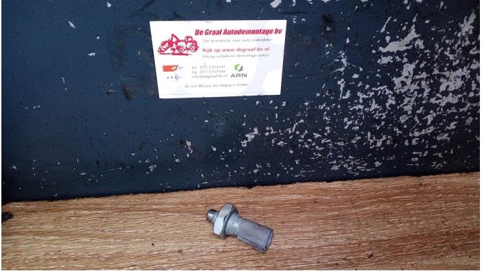 Begagnade Oljetryckssensor Mitsubishi Space Star (A0) 1.2 12V Pris € 12,50 Marginaltabell erbjuds av de Graaf autodemontage B.V.