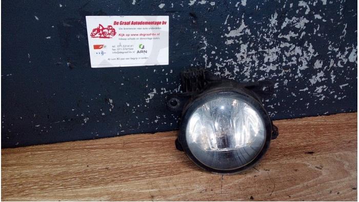 Fog light, front right from a Peugeot 308 2015