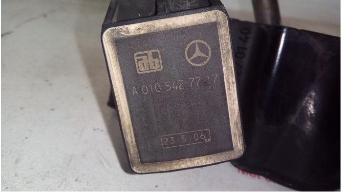 Regulator wysokosci ksenonowy z Mercedes-Benz S (W221) 3.0 S-320 CDI 24V 2006