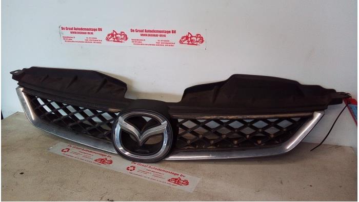 Używane Grill Mazda 5 (CR19) 1.8i 16V Cena € 25,00 Procedura marży oferowane przez de Graaf autodemontage B.V.