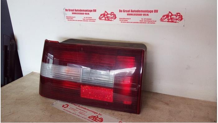 Taillight, left from a Volvo 460 1.8i DL/GL 1996