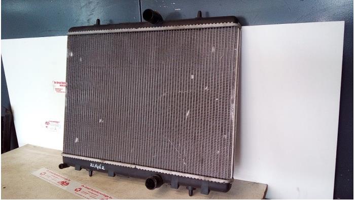 Used Radiator Peugeot 308 (4A/C) 1.6 VTI 16V Price € 35,00 Margin scheme offered by de Graaf autodemontage B.V.