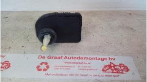 Used Headlight motor Opel Omega Price € 10,00 Margin scheme offered by de Graaf autodemontage B.V.
