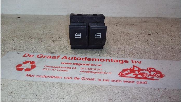 Usados Interruptor combinado de ventanillas Seat Mii 1.0 12V Precio € 20,00 Norma de margen ofrecido por de Graaf autodemontage B.V.
