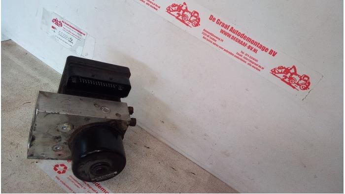 Used ABS pump Volvo S60 I (RS/HV) 2.4 20V Bi-fuel LPG Price € 75,00 Margin scheme offered by de Graaf autodemontage B.V.