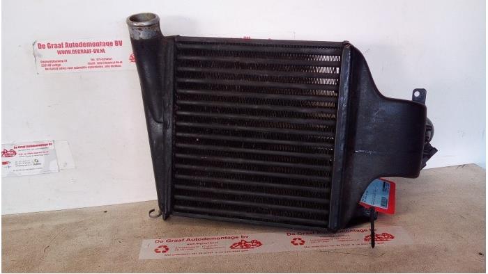 Usados Intercooler Opel Zafira (F75) 2.0 16V Turbo OPC Precio € 75,00 Norma de margen ofrecido por de Graaf autodemontage B.V.