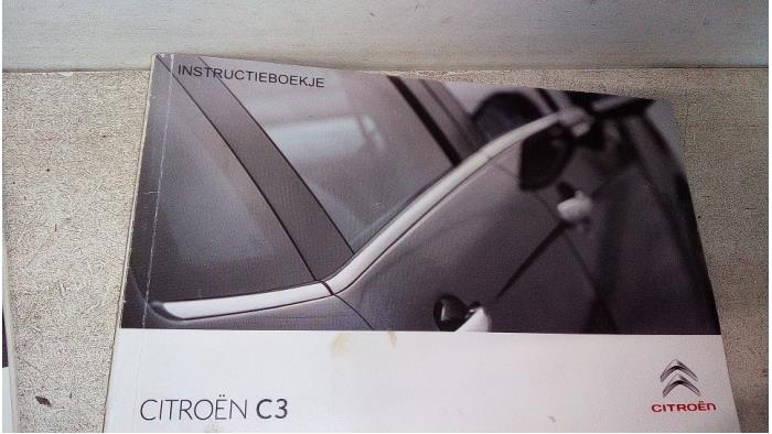 Instruction Booklet from a Citroën C3 (SC) 1.1 2012