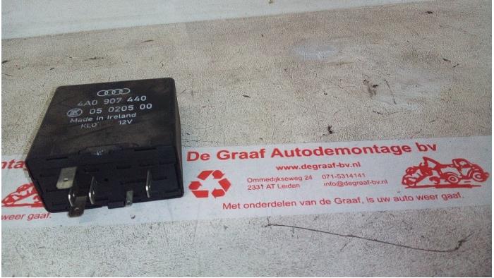 Begagnade Relä Volkswagen Transporter Pris € 20,00 Marginaltabell erbjuds av de Graaf autodemontage B.V.