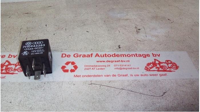 Begagnade Relä Volkswagen Transporter Pris € 12,50 Marginaltabell erbjuds av de Graaf autodemontage B.V.