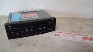 Used Radio CD player Peugeot 206+ (2L/M) 1.4 XS Price € 40,00 Margin scheme offered by de Graaf autodemontage B.V.