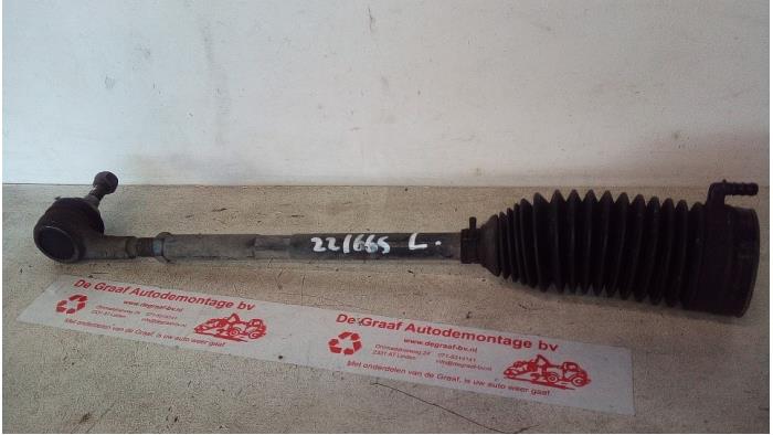 Tie rod, left from a Peugeot 206+ (2L/M) 1.4 XS 2011