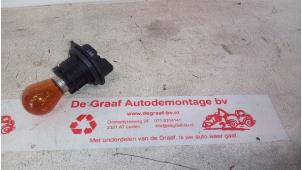 Używane Oprawa reflektora Seat Ibiza IV SC (6J1) 1.2 12V Cena € 7,50 Procedura marży oferowane przez de Graaf autodemontage B.V.