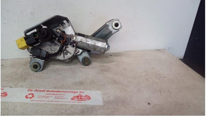 Rear wiper motor from a Mercedes-Benz ML I (163) 230 2.3 16V 1999