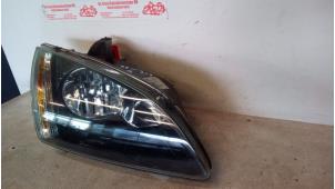 Used Headlight, right Ford Focus 2 Wagon 1.6 16V Price € 30,00 Margin scheme offered by de Graaf autodemontage B.V.
