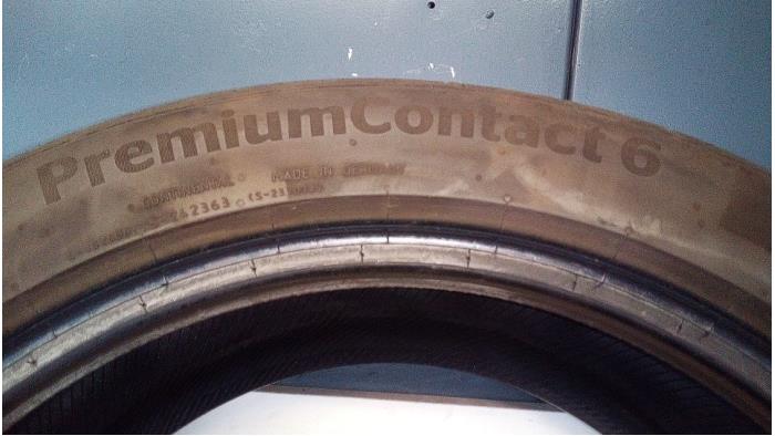 Tyre with tyre size 215/50/17 - 2155017 CONTINENTAL