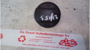 Used Fuel cap Opel Astra H SW (L35) 1.6 16V Twinport Price € 7,50 Margin scheme offered by de Graaf autodemontage B.V.