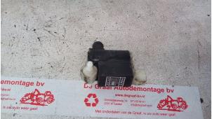 Used Windscreen washer pump Kia Picanto Price € 12,50 Margin scheme offered by de Graaf autodemontage B.V.
