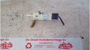 Used Windscreen washer pump Mercedes 190E/D Price € 12,50 Margin scheme offered by de Graaf autodemontage B.V.