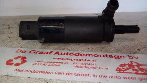 Used Headlight washer pump Mercedes S-Klasse Price € 15,00 Margin scheme offered by de Graaf autodemontage B.V.