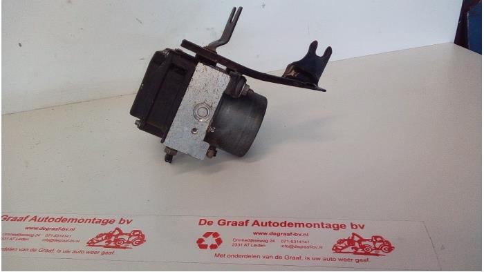 Used ABS pump Renault Modus/Grand Modus (JP) 1.2 16V Price € 50,00 Margin scheme offered by de Graaf autodemontage B.V.