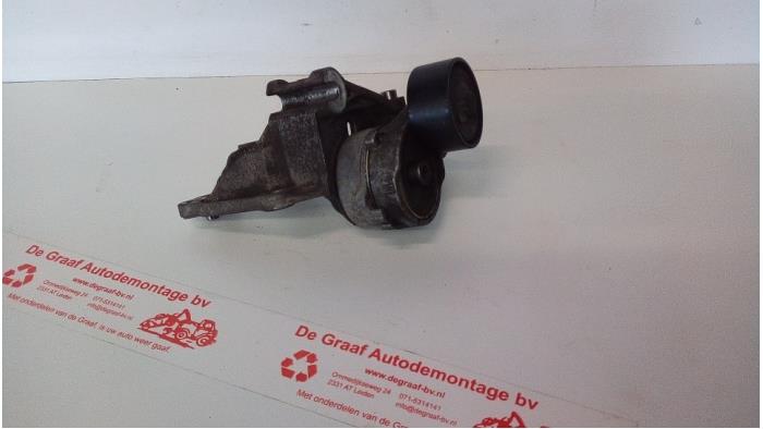 Usados Rodillo tensor correa múltiple Citroen C4 Cactus (0B/0P) 1.2 PureTech 82 12V Precio € 25,00 Norma de margen ofrecido por de Graaf autodemontage B.V.