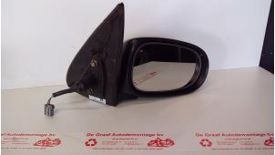 Used Wing mirror, right Nissan Almera (N16) 1.5 16V Price € 25,00 Margin scheme offered by de Graaf autodemontage B.V.