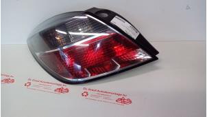 Used Taillight, left Opel Astra H GTC (L08) 1.6 16V Twinport Price € 25,00 Margin scheme offered by de Graaf autodemontage B.V.
