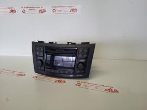 Usagé Radio/Lecteur CD Suzuki Swift (ZA/ZC/ZD) 1.2 16V Prix € 85,00 Règlement à la marge proposé par de Graaf autodemontage B.V.