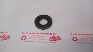 Używane Afdekkap koplamp links Toyota Auris (E15) 2.0 D-4D-F 16V Cena € 10,00 Procedura marży oferowane przez de Graaf autodemontage B.V.