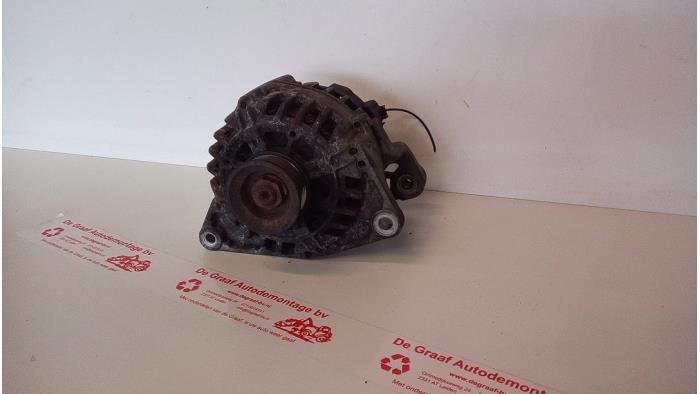 Begagnade Dynamo Volkswagen Passat Variant (3B5) 1.8 T 20V Pris € 50,00 Marginaltabell erbjuds av de Graaf autodemontage B.V.