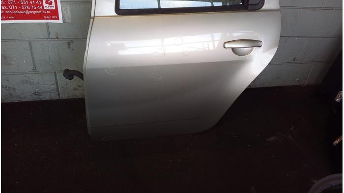 Porte arrière gauche d'un Dacia Duster (HS) 1.5 dCi 2011