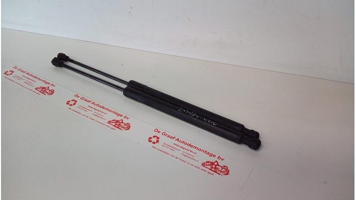 Set of tailgate gas struts from a Renault Clio IV (5R) 0.9 Energy TCE 90 12V 2014