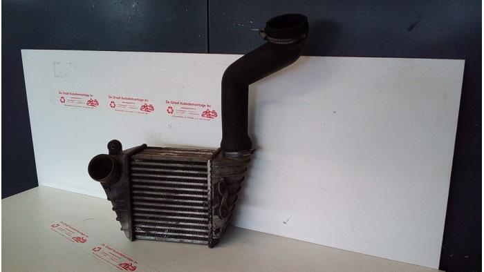 Usados Intercooler Volkswagen Golf IV (1J1) 1.8 20V Turbo Precio € 55,00 Norma de margen ofrecido por de Graaf autodemontage B.V.