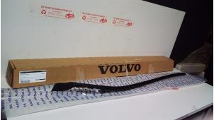 Usagé Bande décorative Volvo V40 04- Prix € 50,00 Règlement à la marge proposé par de Graaf autodemontage B.V.